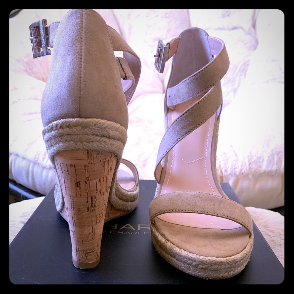 NIB Charles David Becki Platform Wedge Size 9